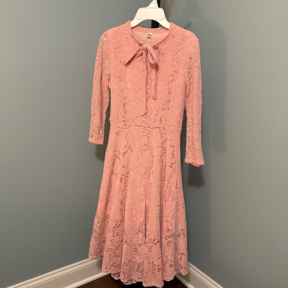 HUIMEI Pink Lacey Dress